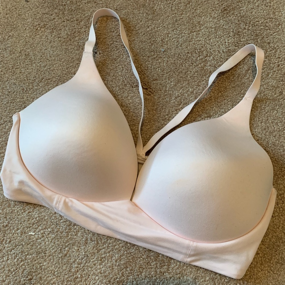 Victoria’s Secret Lightly Lined Plunge No-Wire Bra